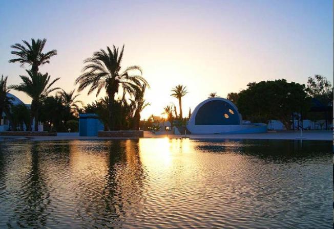 Grand Hotel Des Thermes Houmt Souk  Esterno foto